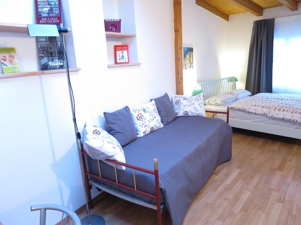 Fewo Südtirol - Apartments Bozen Zimmer foto